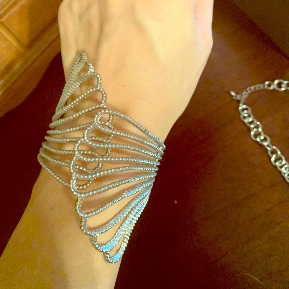 Sliver cuff bracelet